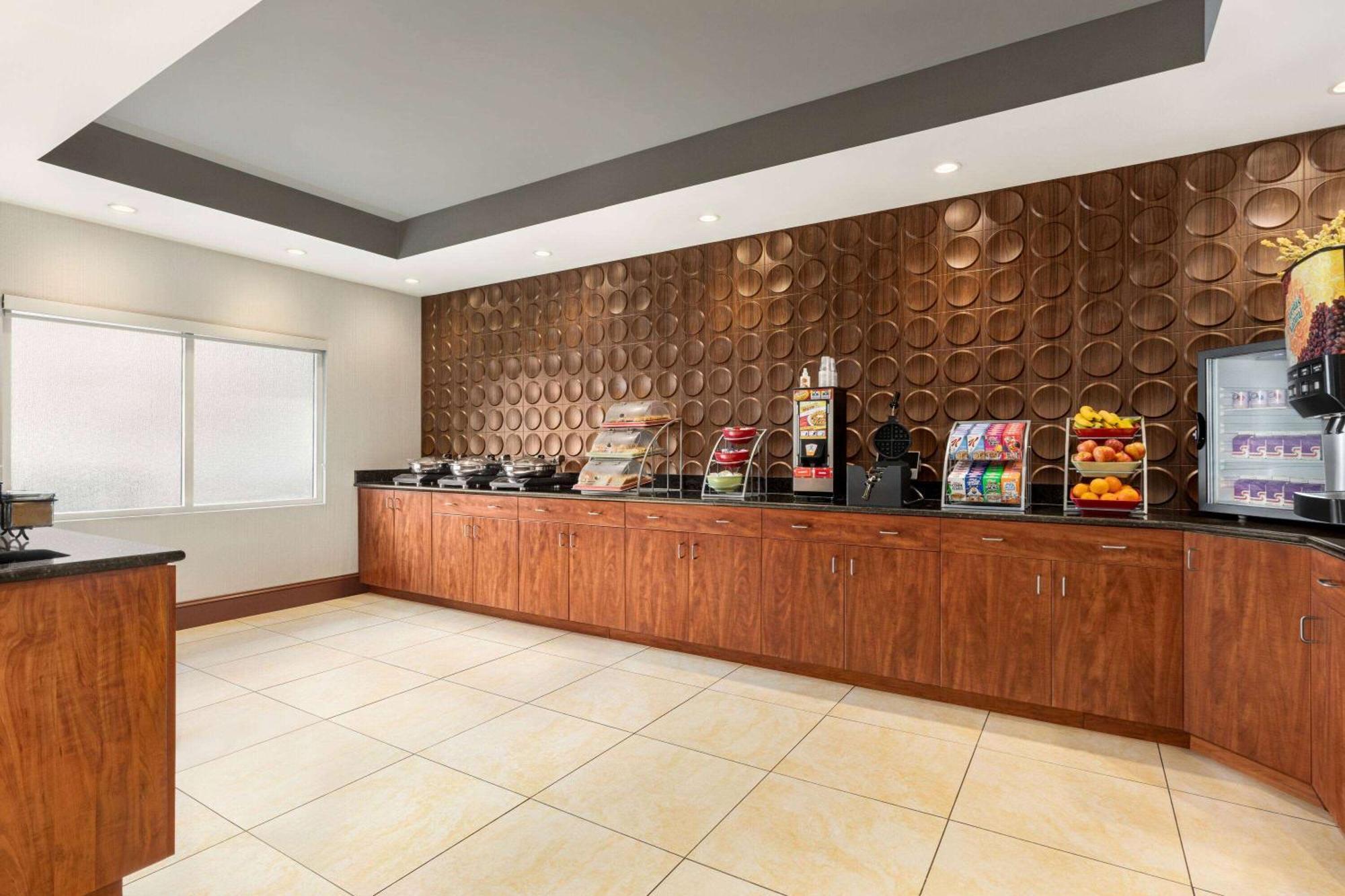 Wingate By Wyndham Fletcher At Asheville Airport Dış mekan fotoğraf